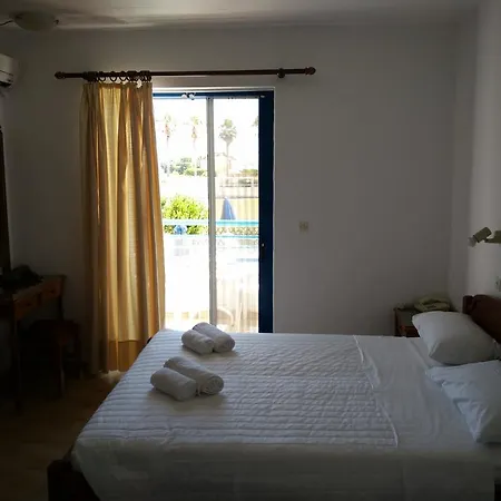Miros Aparthotel 2*