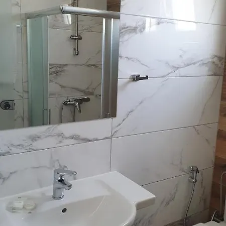 Aparthotel Miros 2*