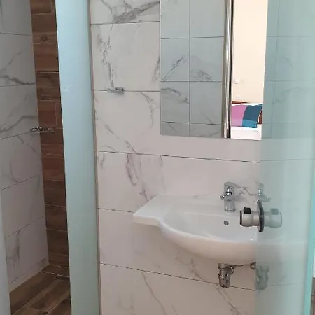 Aparthotel Miros 2*