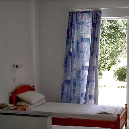 Miros Aparthotel 2*